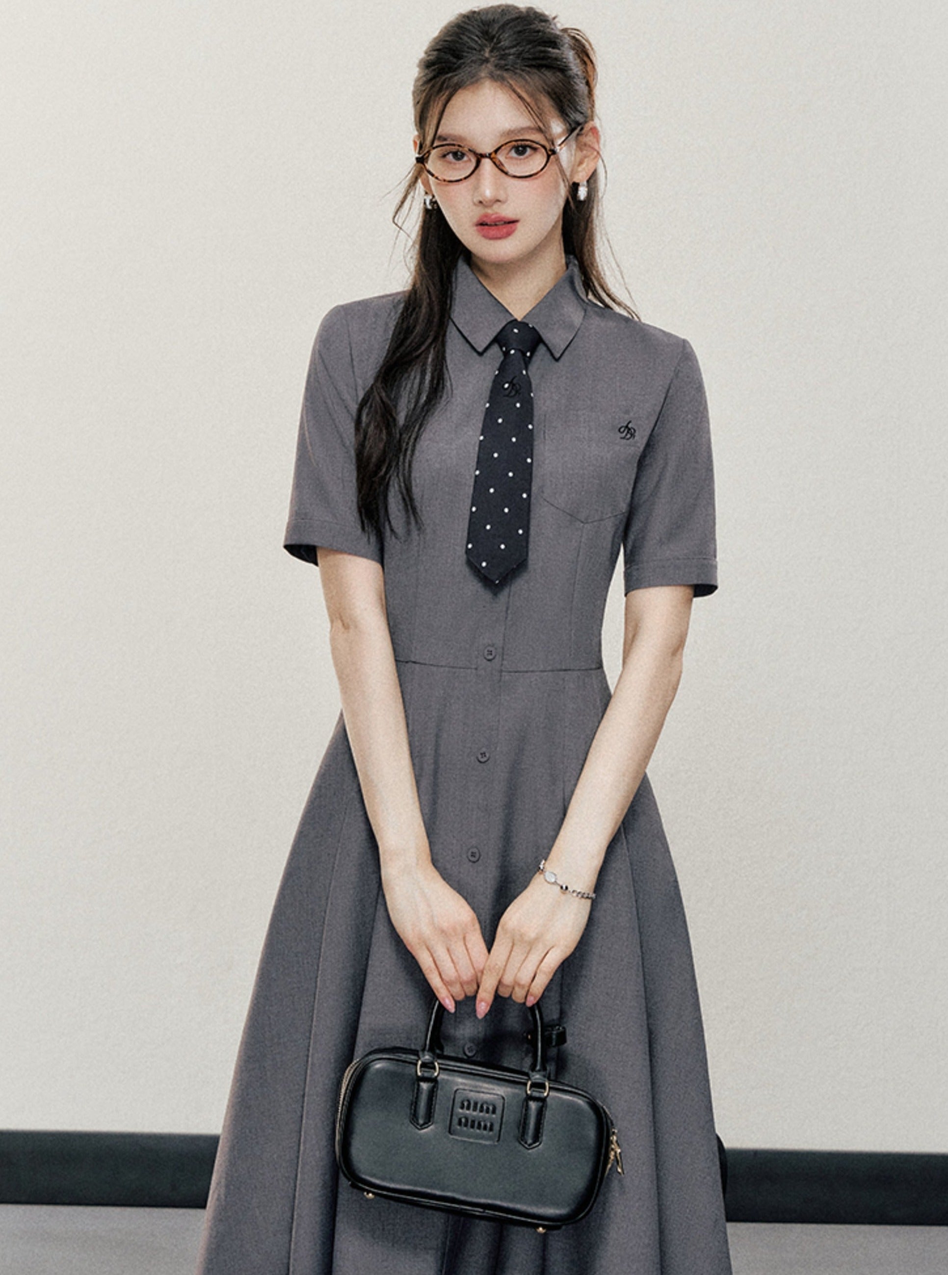 Elegant Charcoal Gray Shirt Dress: A-Line Button-Down with Short Sleeves and Collared Neckline