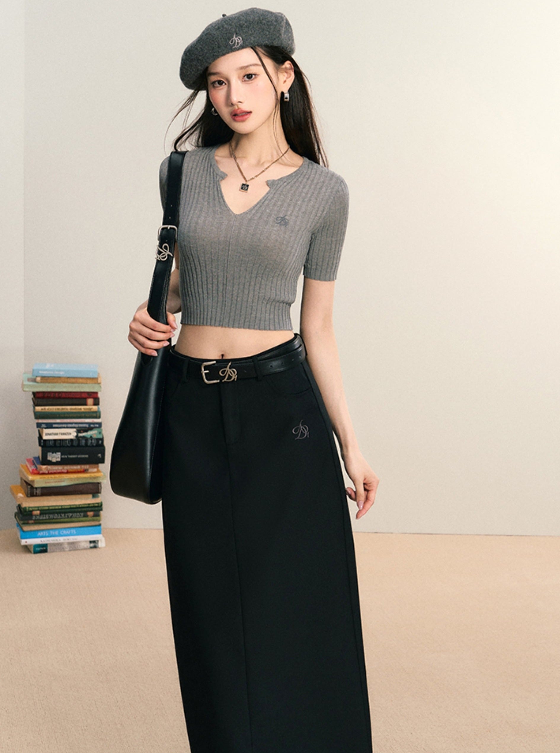 Ribbed Crop Top: Stylish V-Neck Short Sleeve Knit in Charcoal Grey