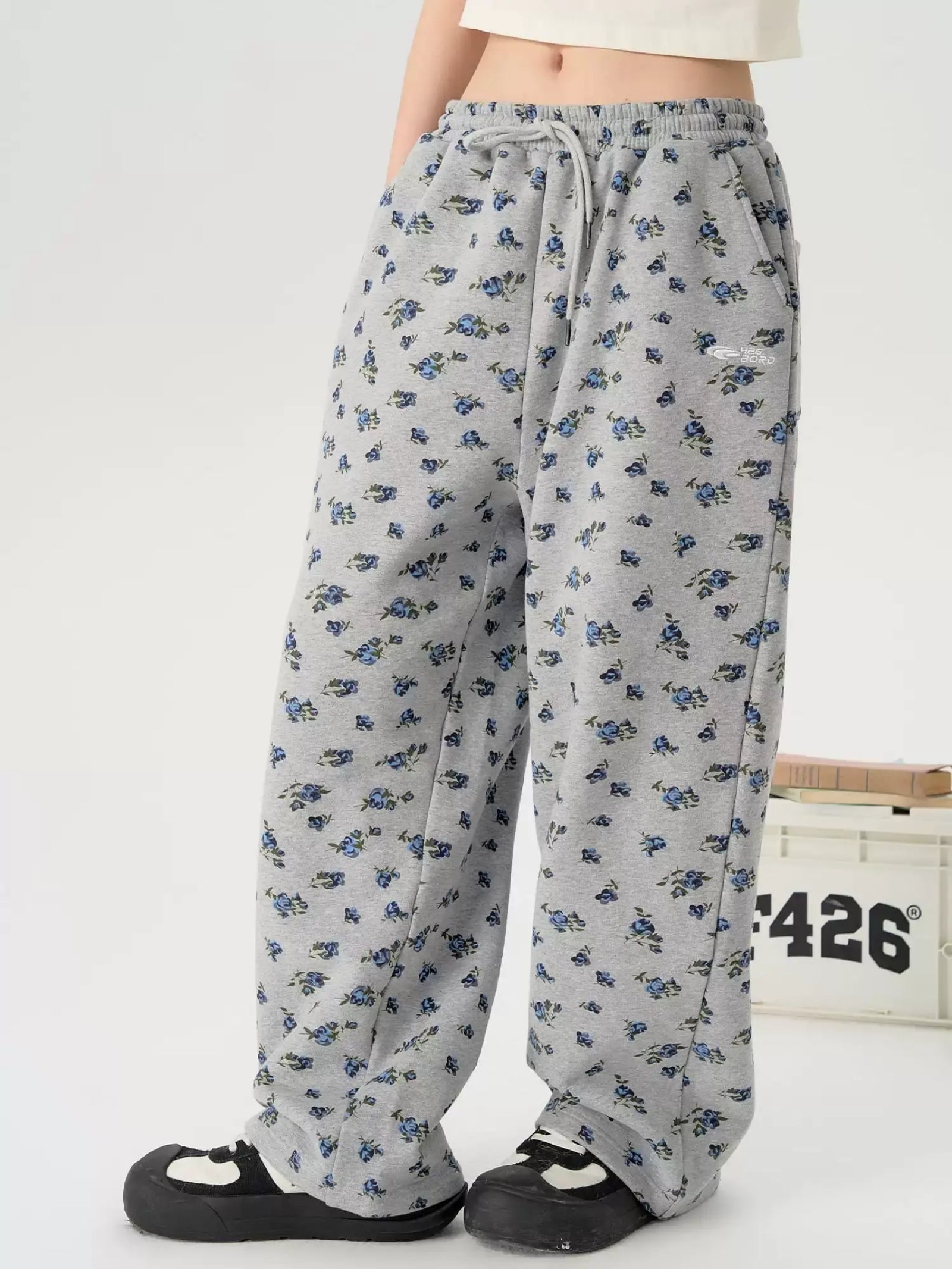 Loose Fit Floral Streetwear Pants - chiclara