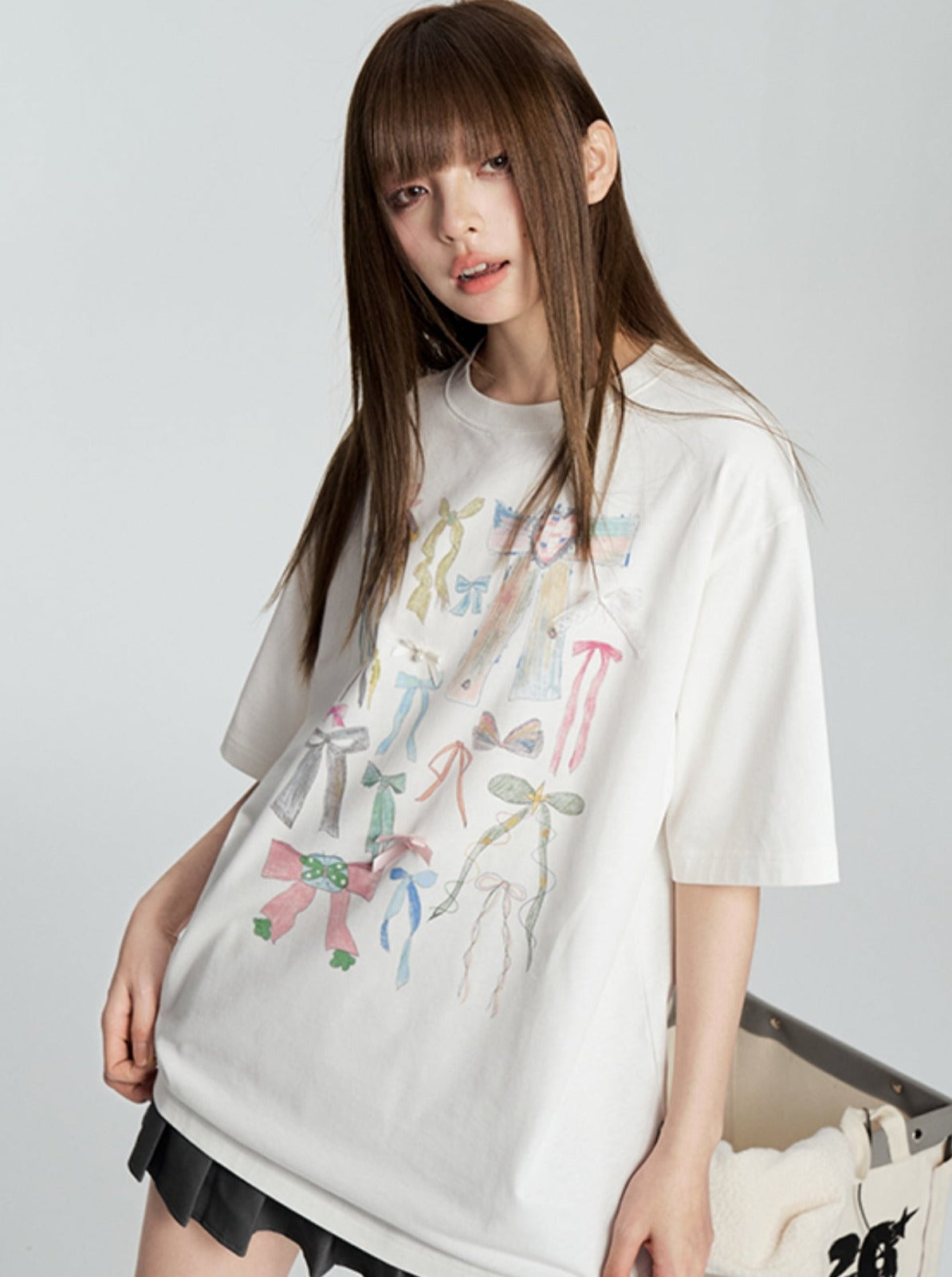 Short Sleeve T-Shirt with Graffiti Design - chiclara