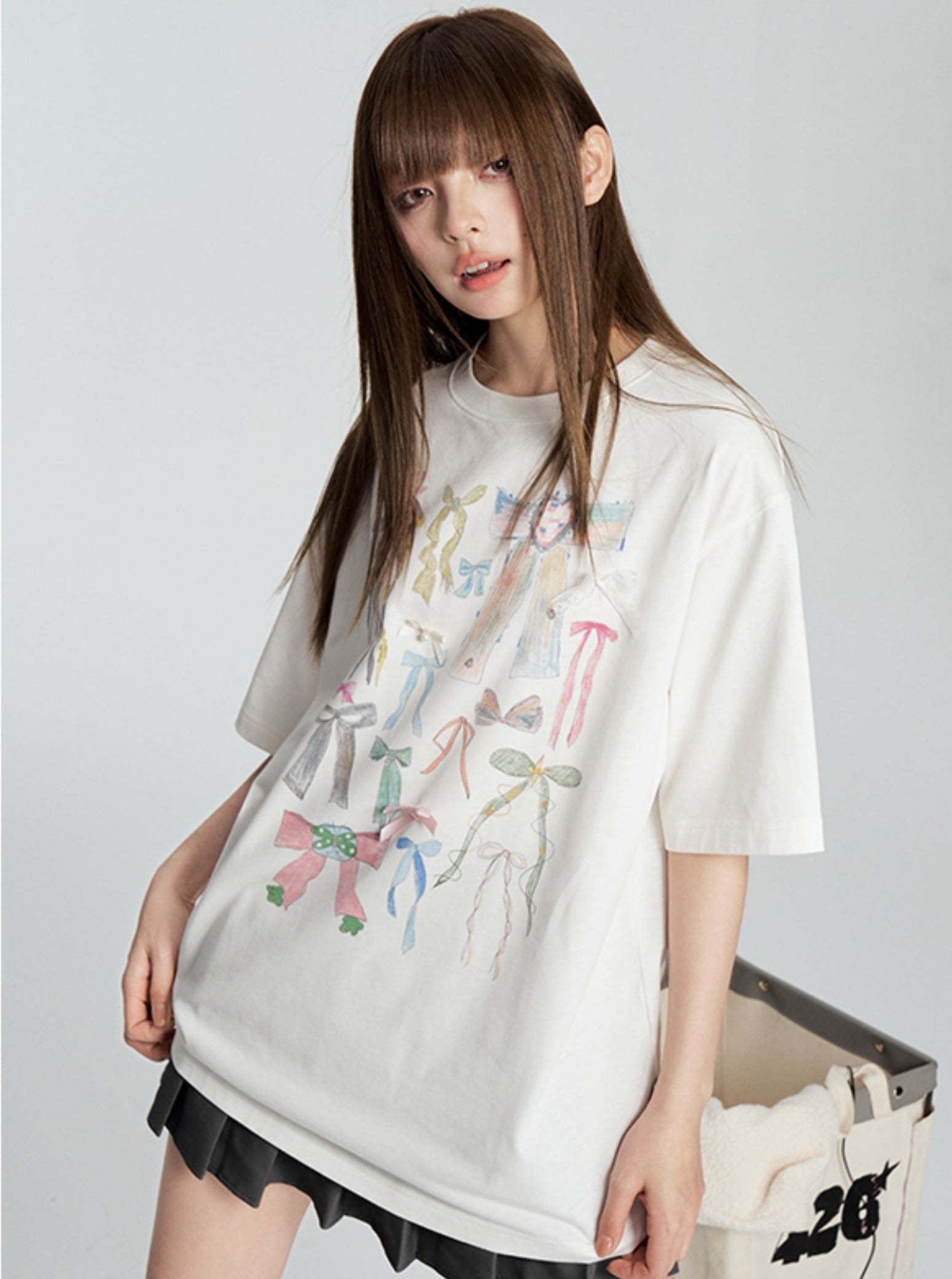 Charming Bow Graphic Tee - chiclara