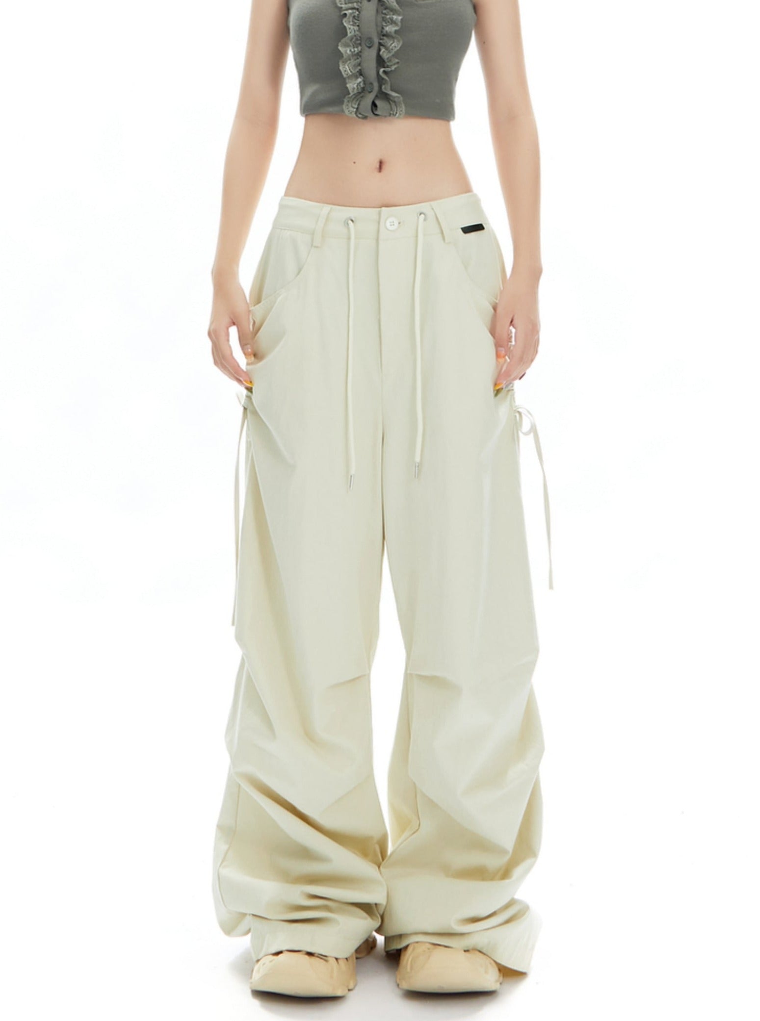 Urban Flow Wide-Leg Cargo Pants