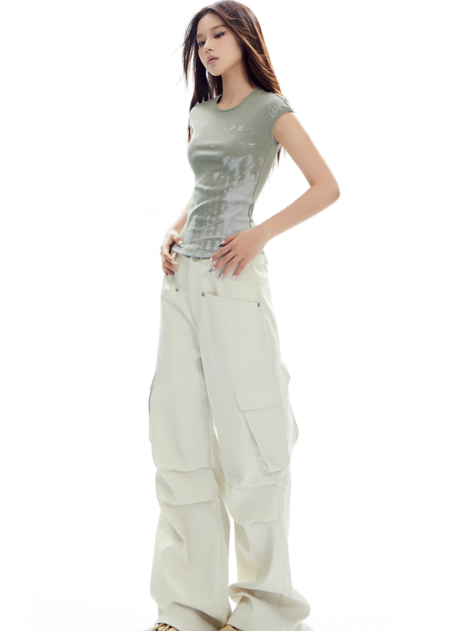 Pinch Pleats Wide-Leg Pants