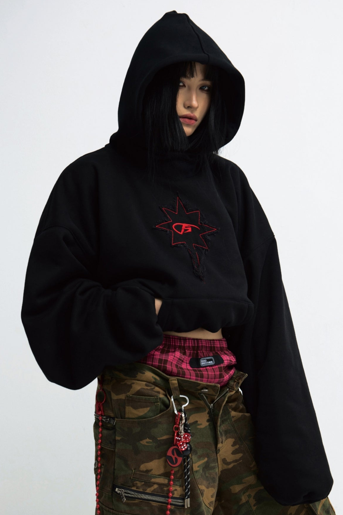 Men's Personality Embroidery Black Hooded Sweatshirt