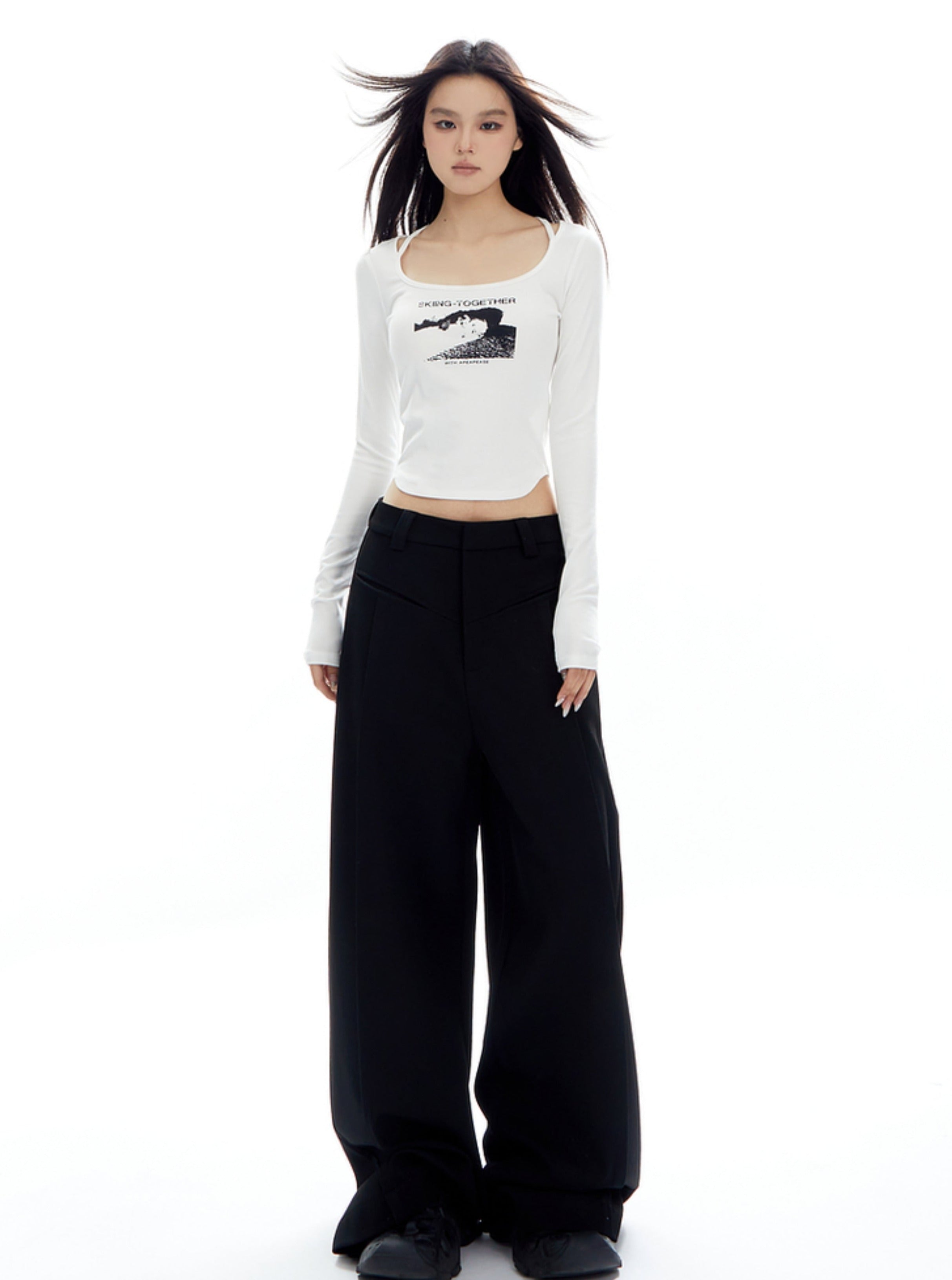 Ski Graphic Strappy Crop Top