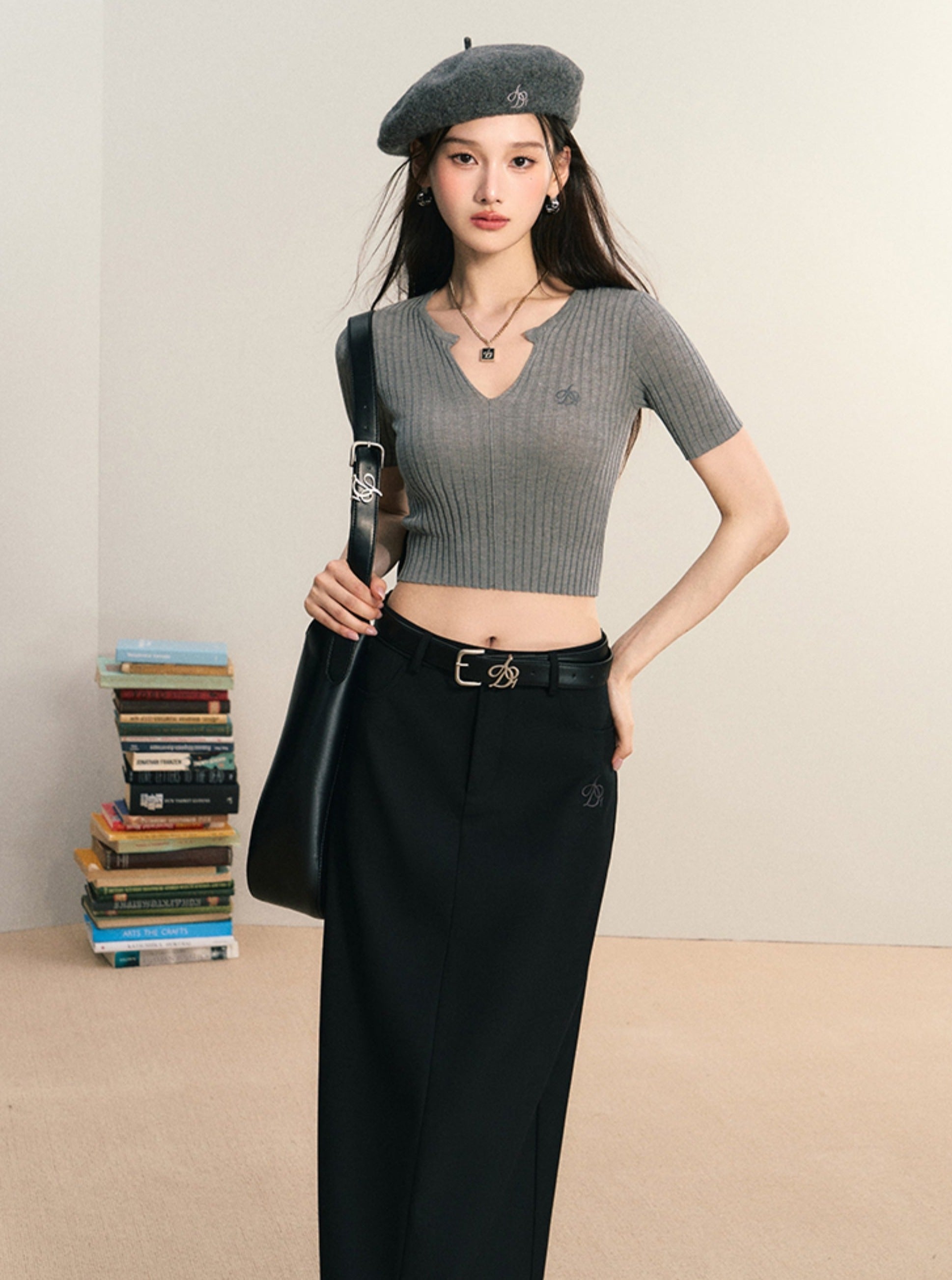 Ribbed Crop Top: Stylish V-Neck Short Sleeve Knit in Charcoal Grey