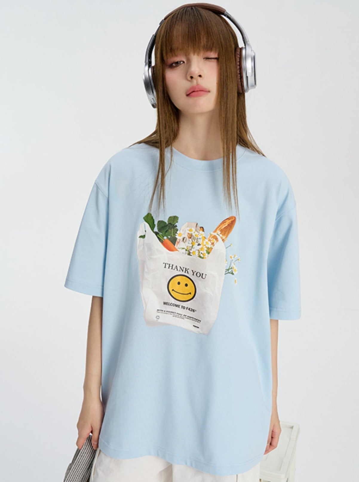 Creative Graphic Tee - chiclara