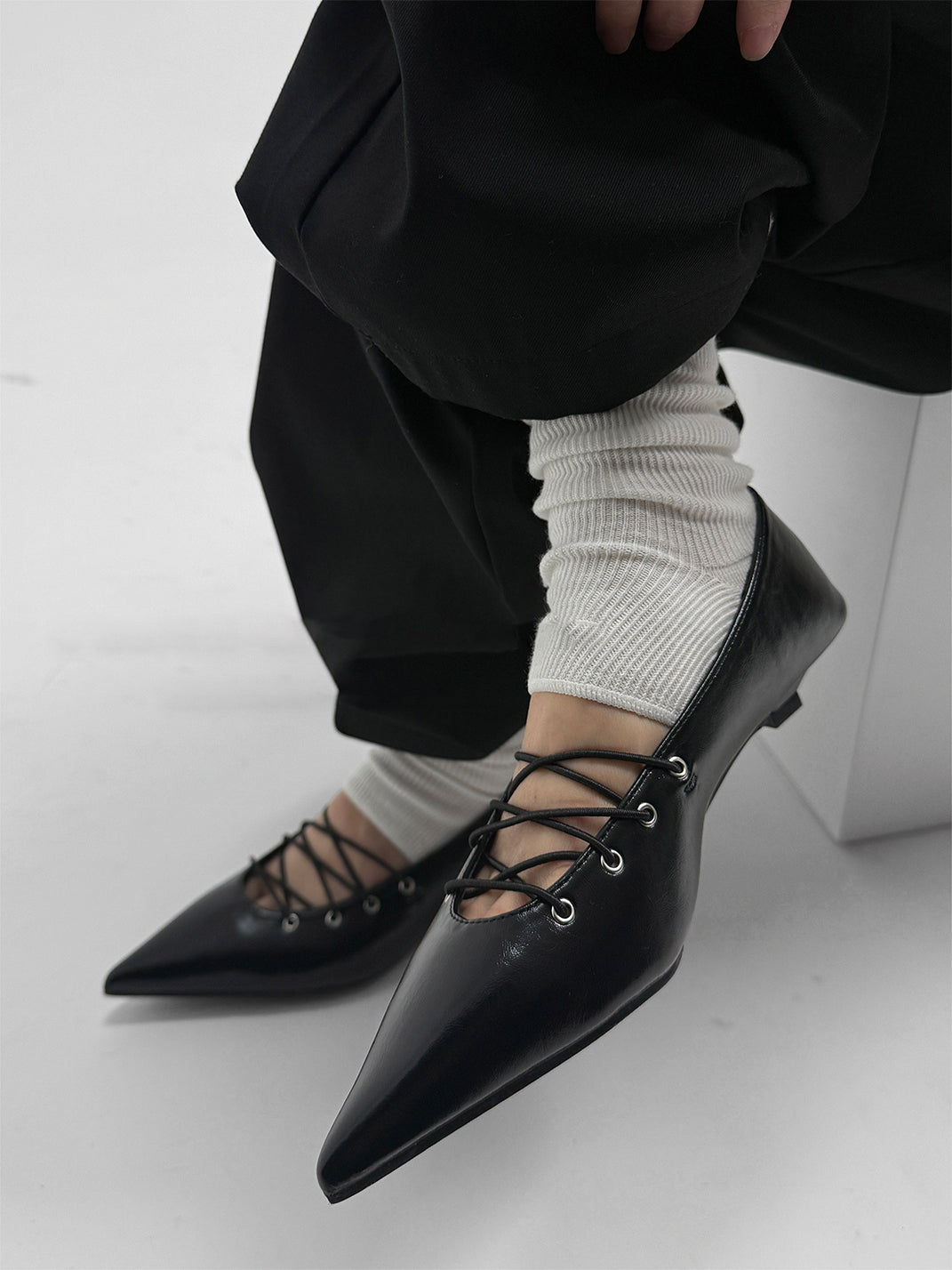 Black Corset-Lace Pointed Ballet Flats - View 2
