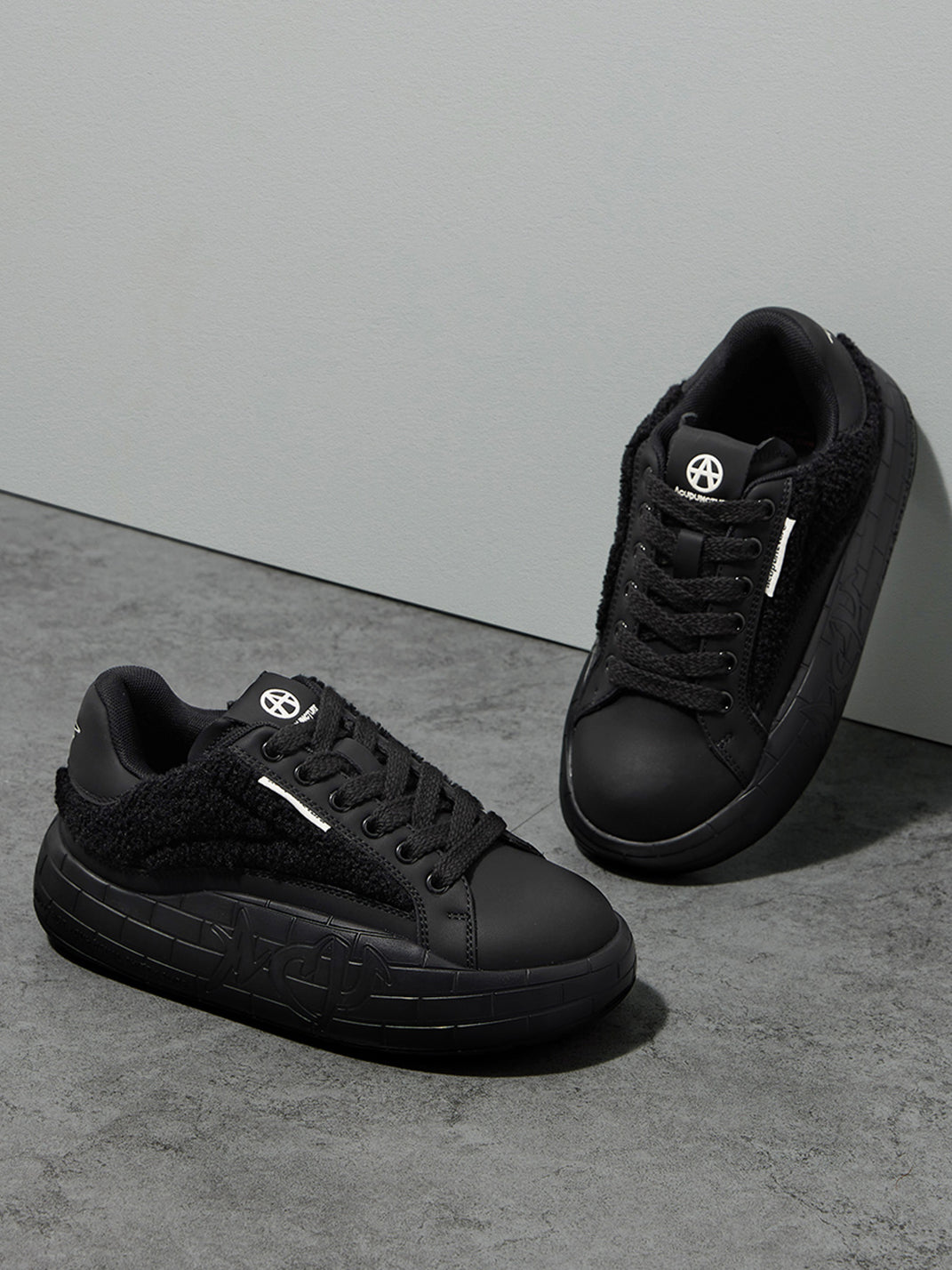 Black Fleece-Panel Platform Sneakers - View 5