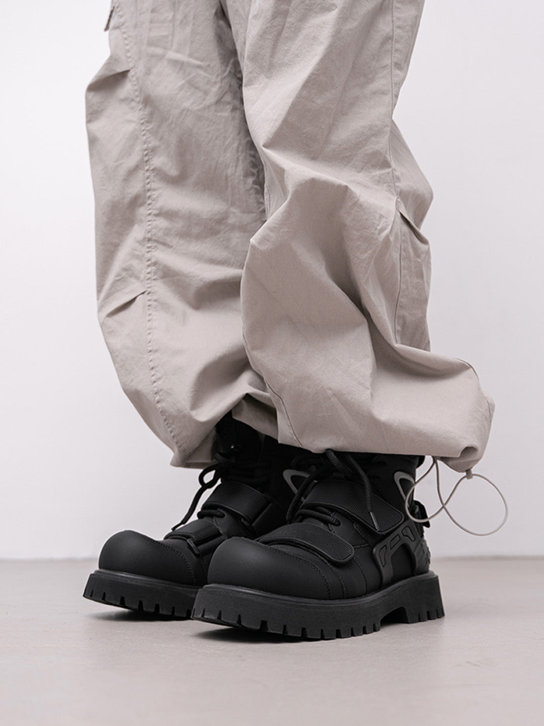 Black Velcro-Strap Lug-Sole Moto Boots - View 5