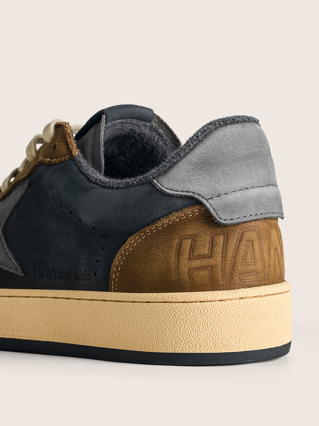 Brown Star Panel Retro Low-Top Sneakers - View 10