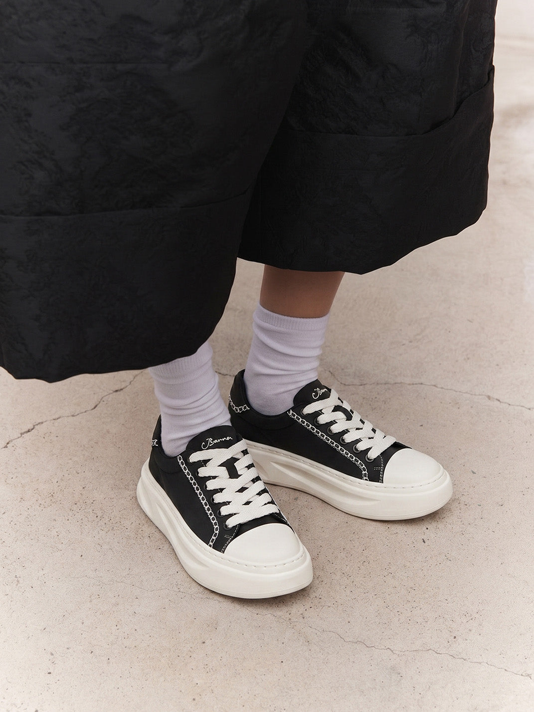 Black Chain-Trim Contrast-Stitch Platform Sneakers - View 4