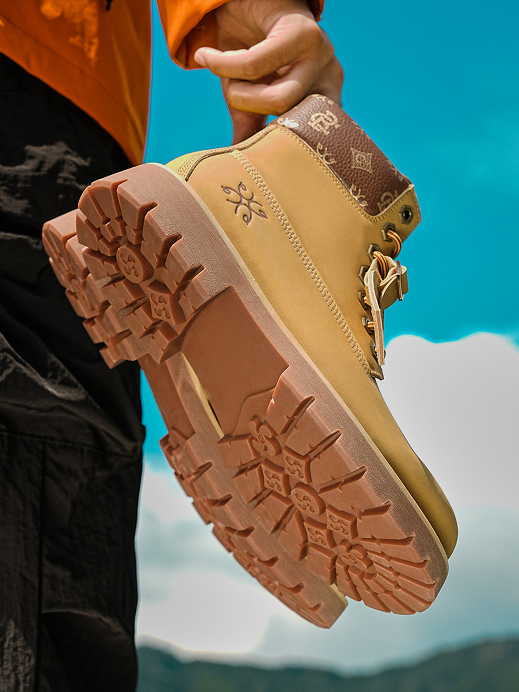 Wheat Contrast-Stitch Lug-Sole Work Boots - View 6