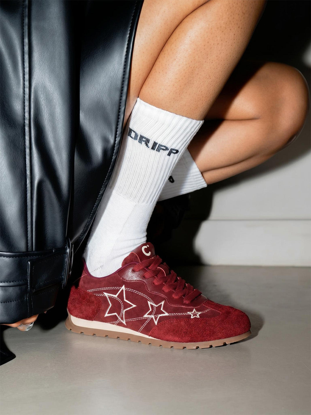Burgundy Star-Outline Retro Low-Top Sneakers - View 2