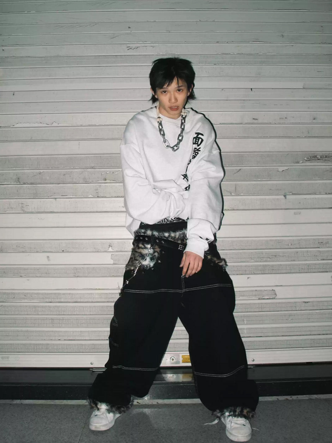 Animal-Trim Contrast-Stitch Baggy Jeans — product view 3