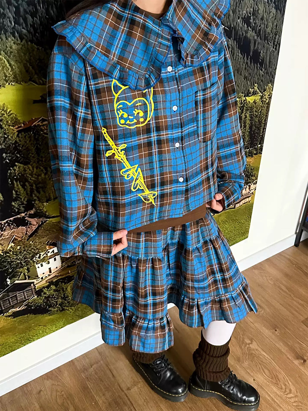 Ruffle-Collar Plaid Crop Shirt — product view 2