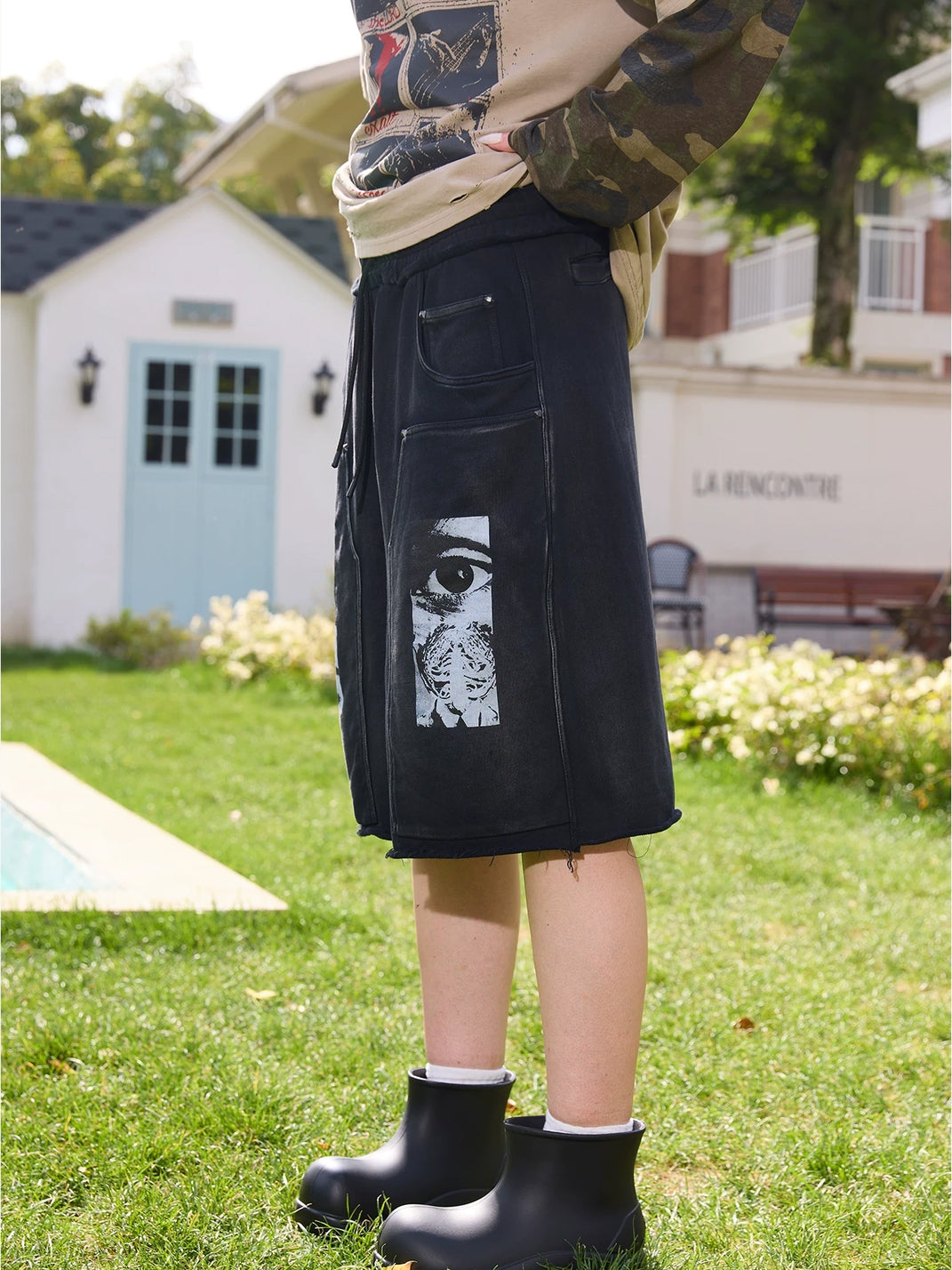 Graphic-Pocket Studded Cotton Long Shorts — product view 3