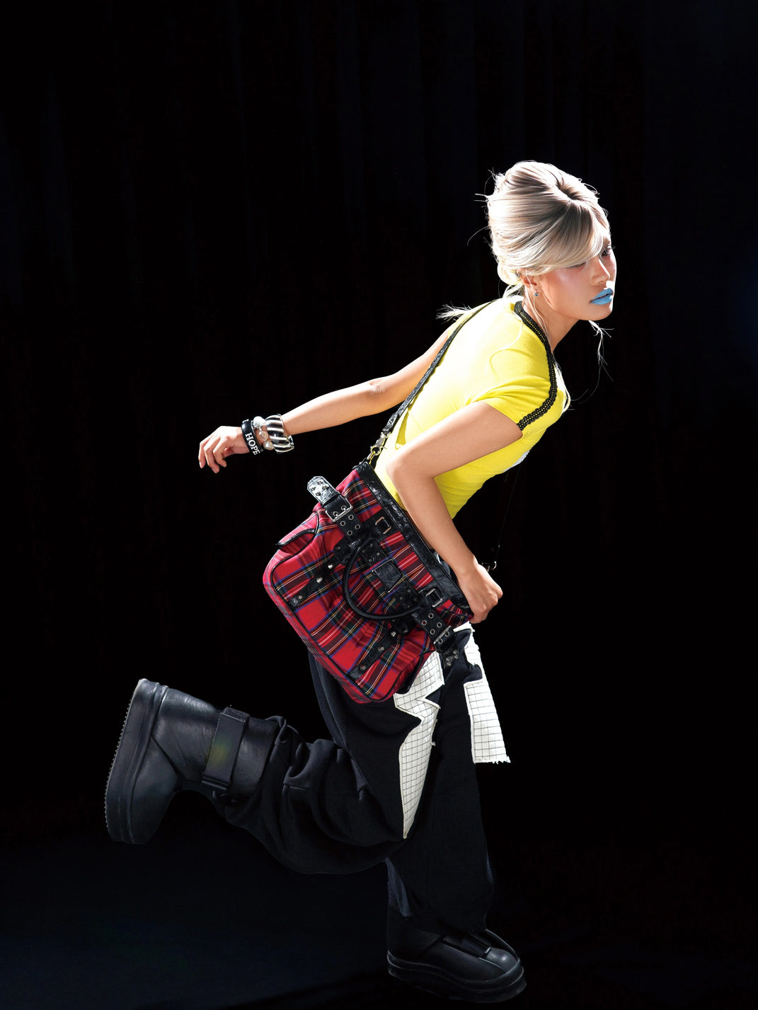 Red Tartan Hardware Tote — product view 7