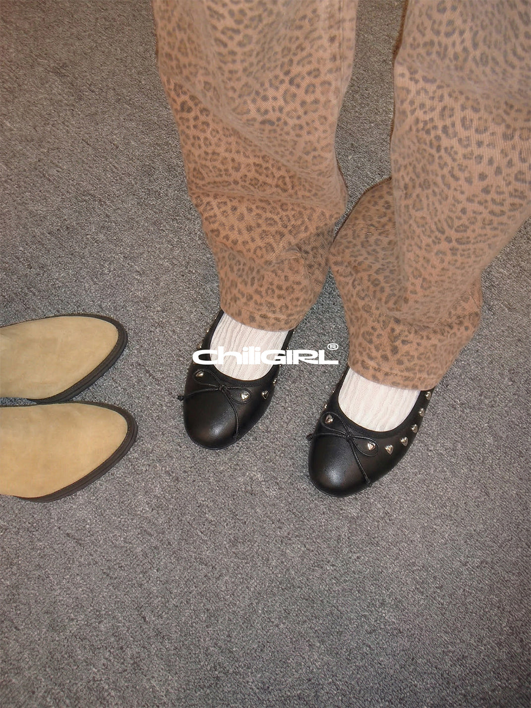 Heart-Rivet Bow Ballet Flats - View 4