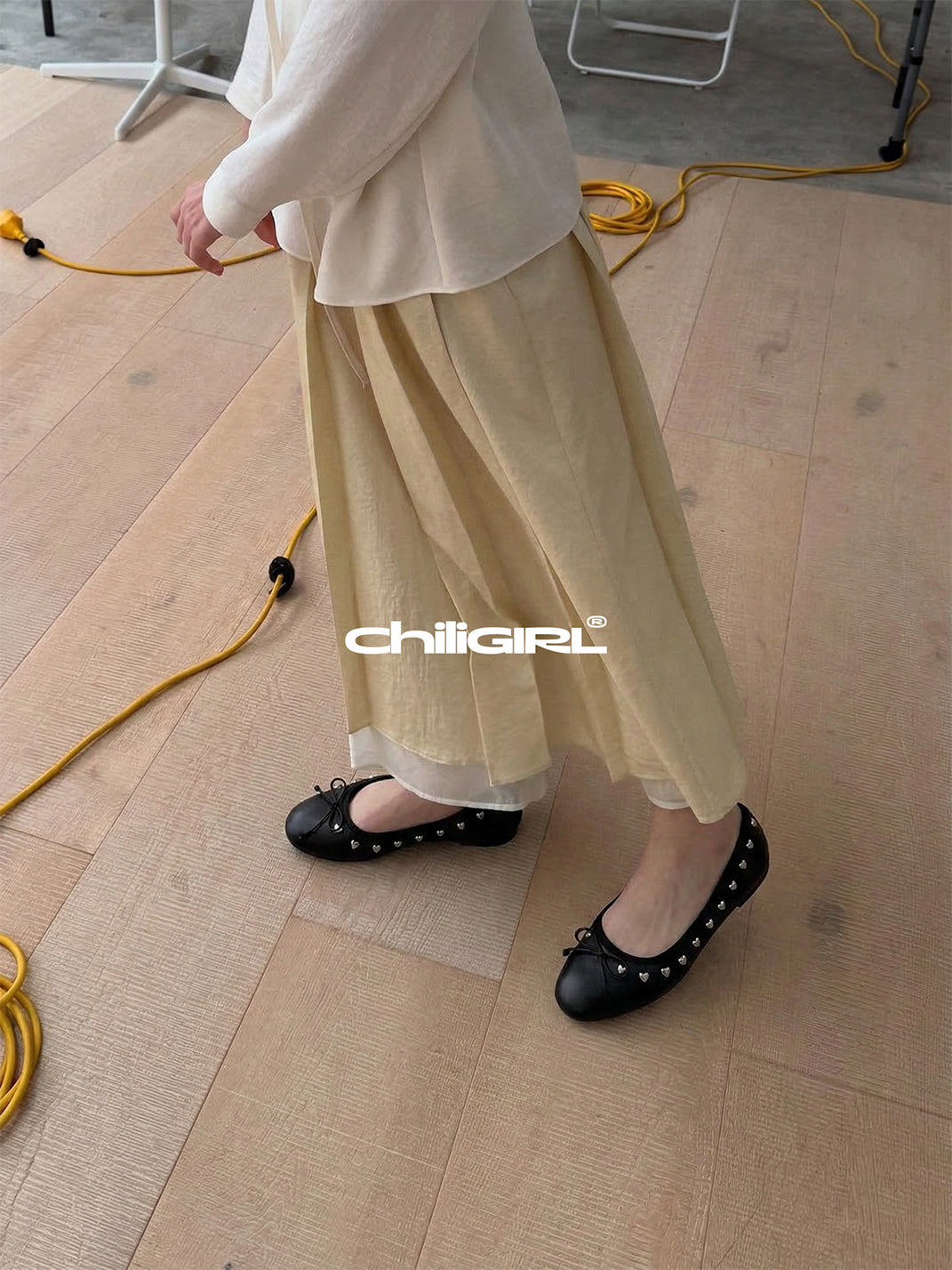 Heart-Rivet Bow Ballet Flats - View 6