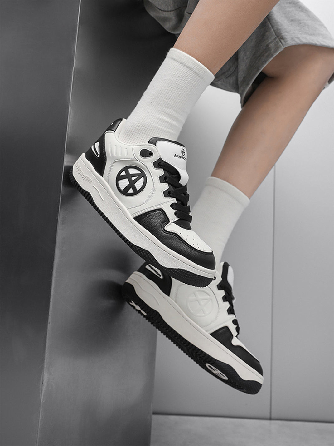 Circle-Logo Colorblock Skate Sneakers - View 3
