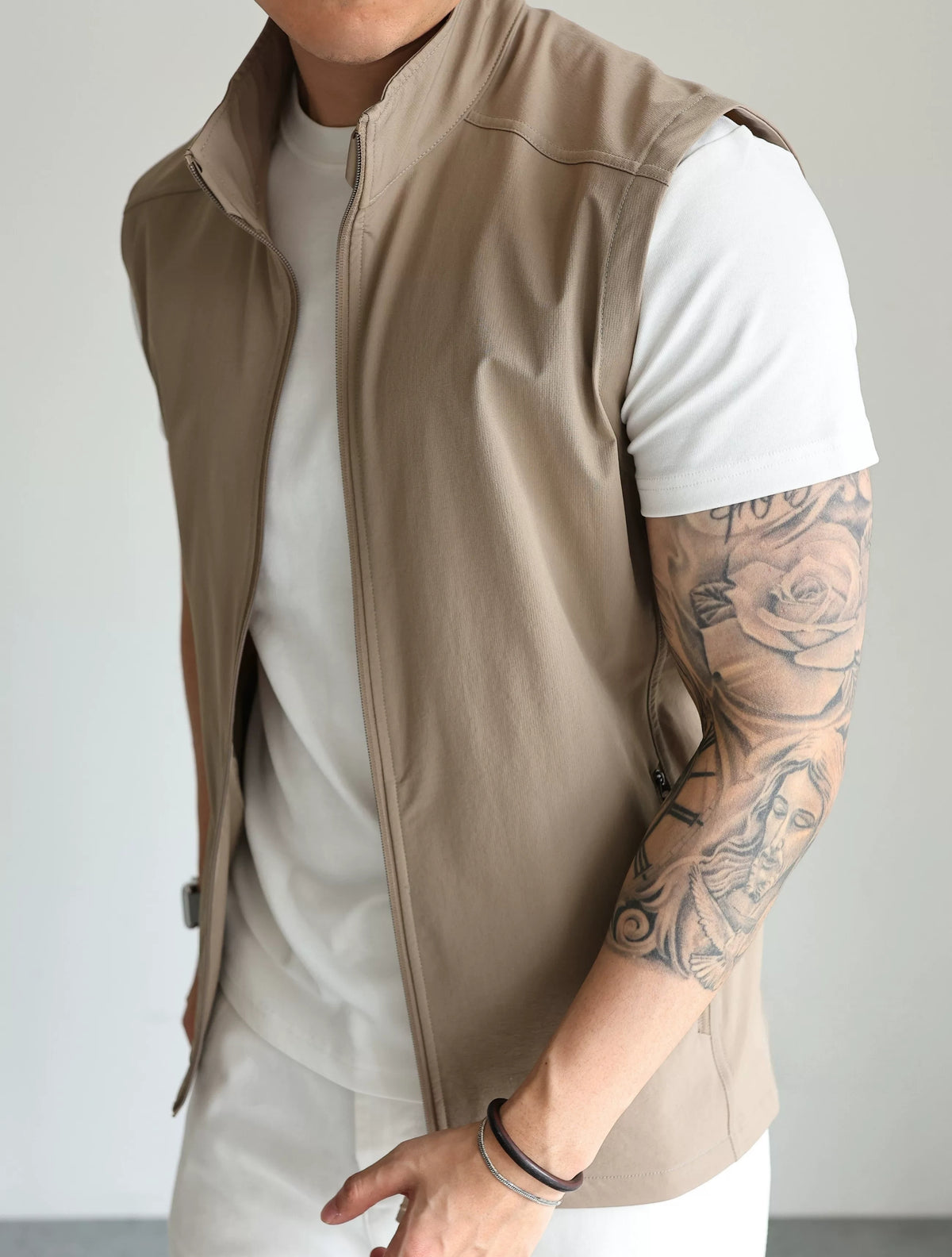 Lightweight Stretch Zip Vest product view 4