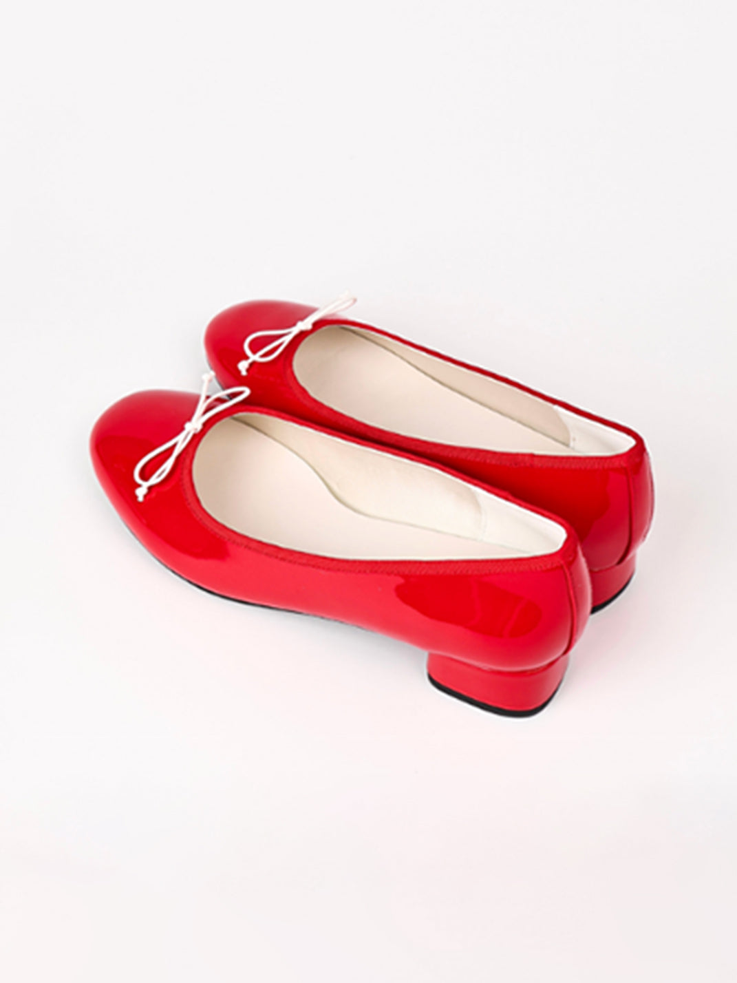 Glossy Low-Heel Ballet Pumps - View 5