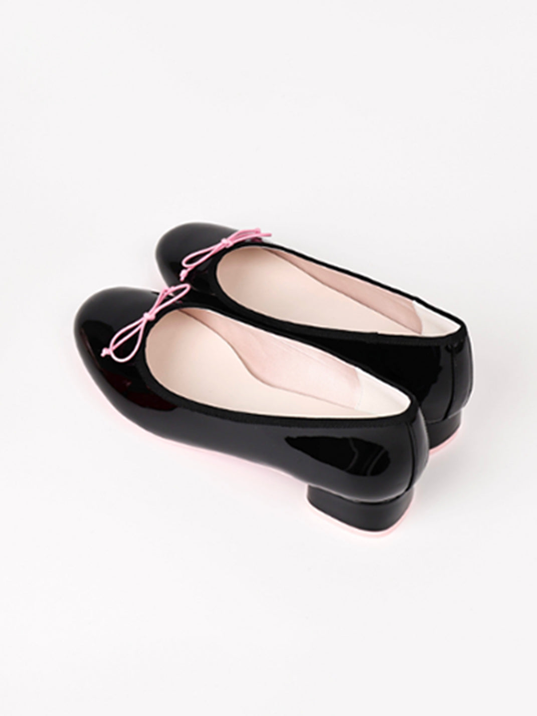 Glossy Low-Heel Ballet Pumps - View 10