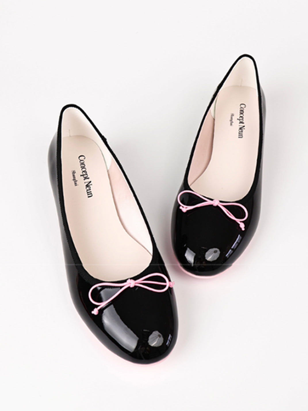Glossy Low-Heel Ballet Pumps - View 11