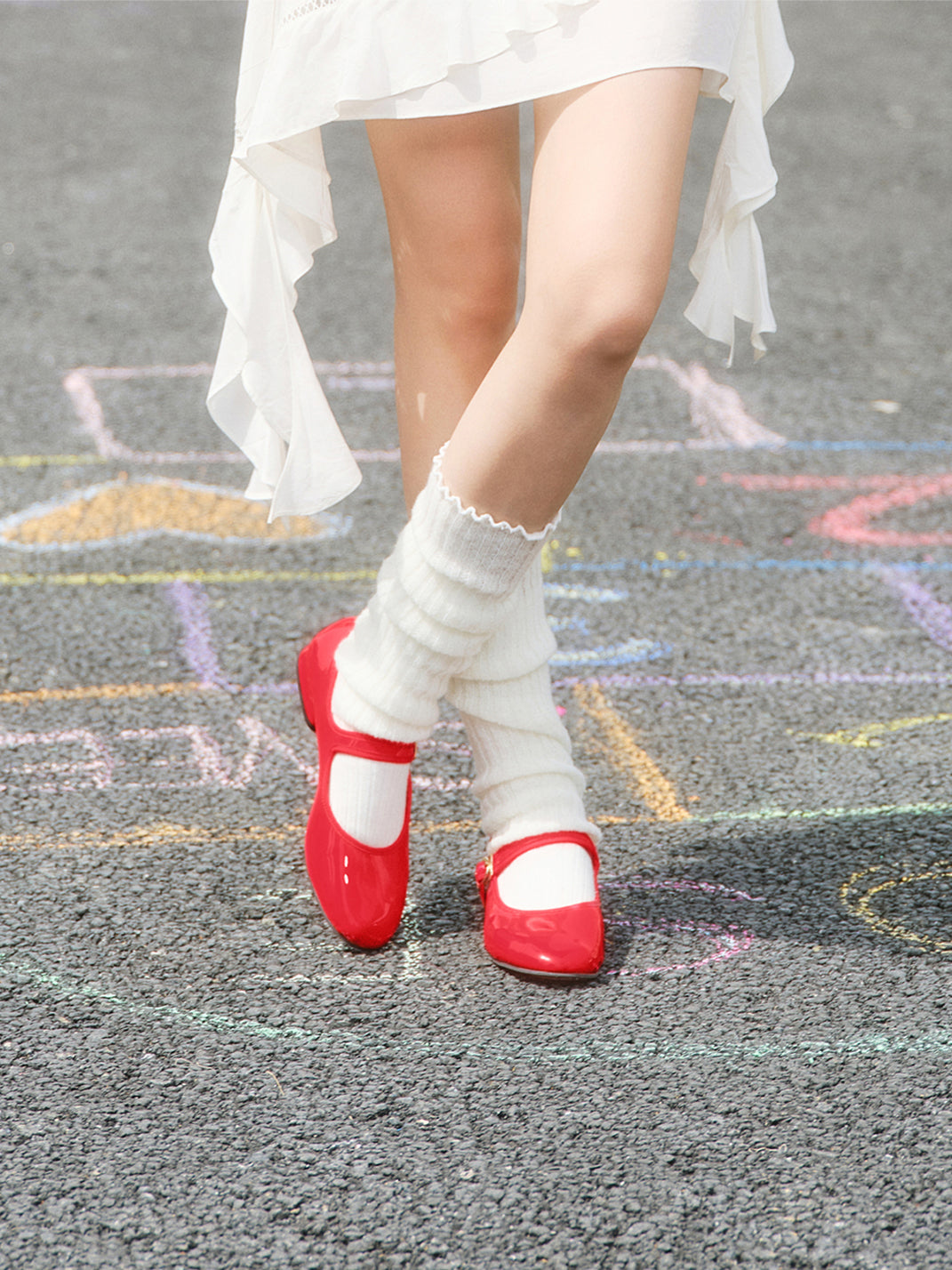 Minimal Round-Toe Strap Ballet Flats - View 9