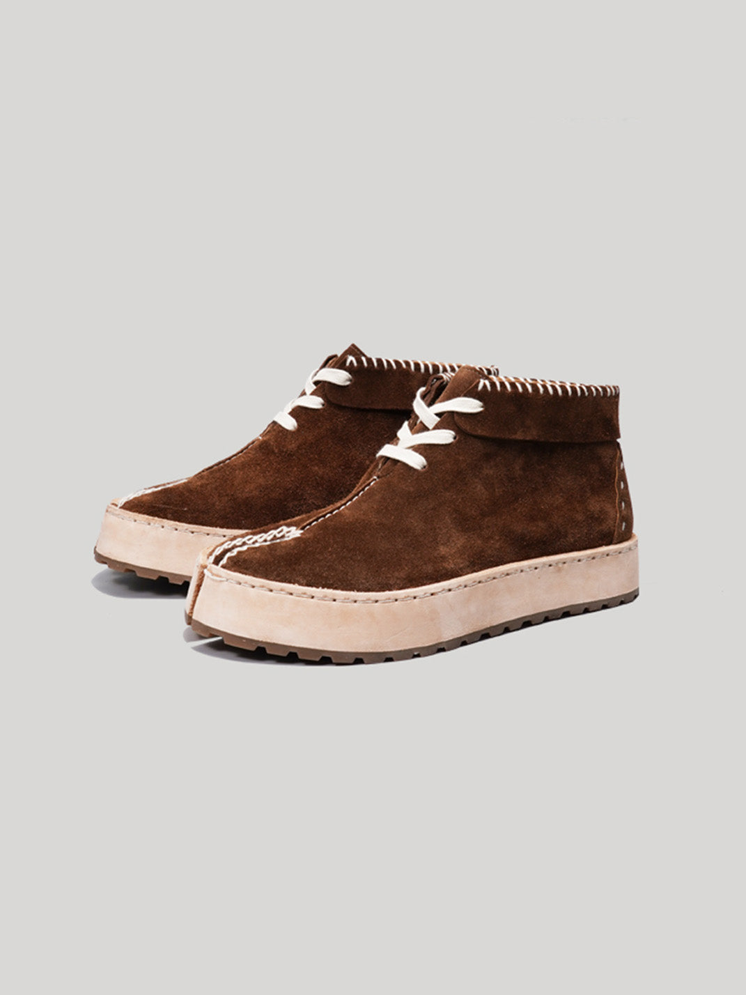 Split-Toe Leather Lace-Up Chukka Boots - View 6