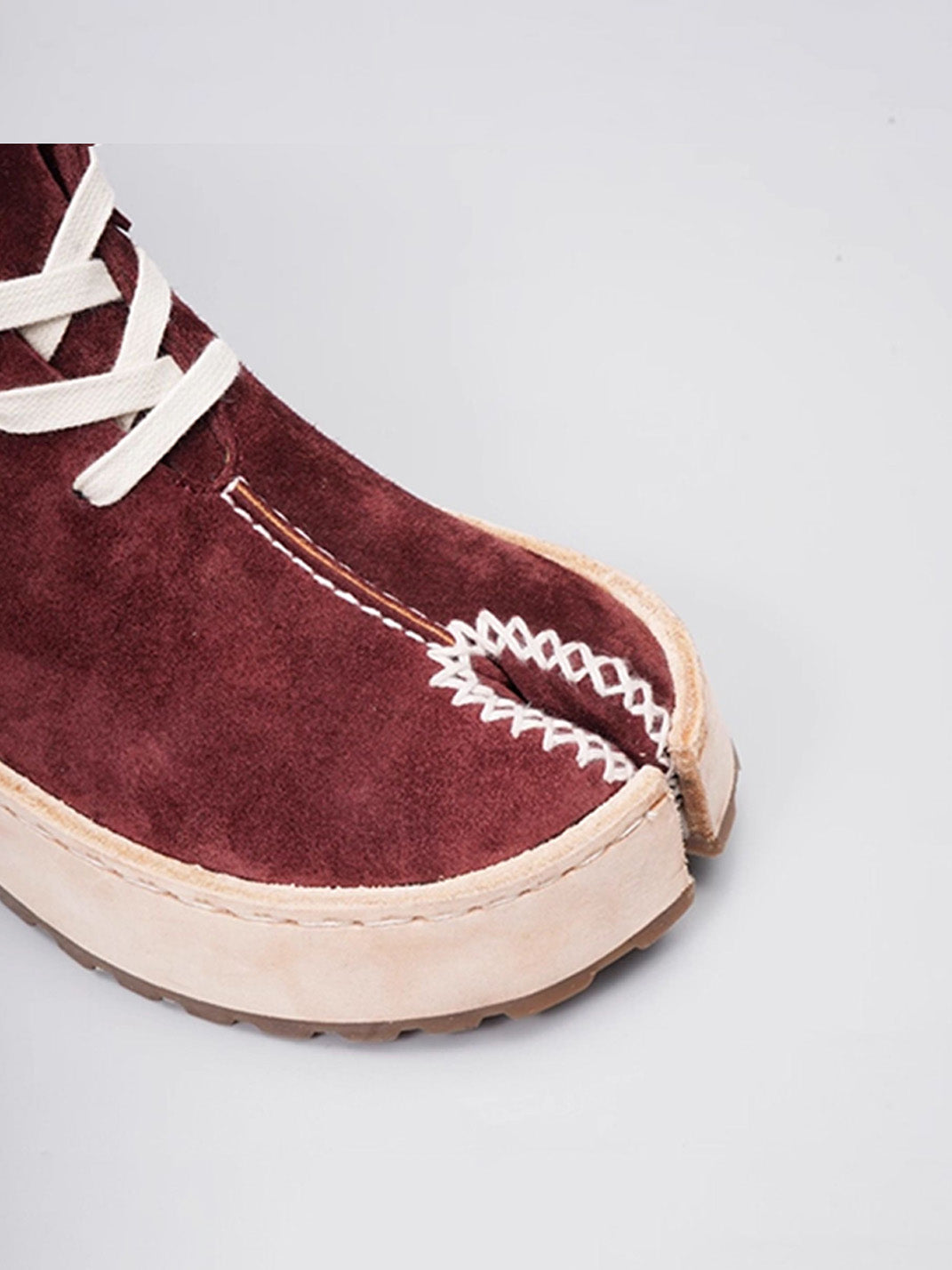 Split-Toe Leather Lace-Up Chukka Boots - View 10