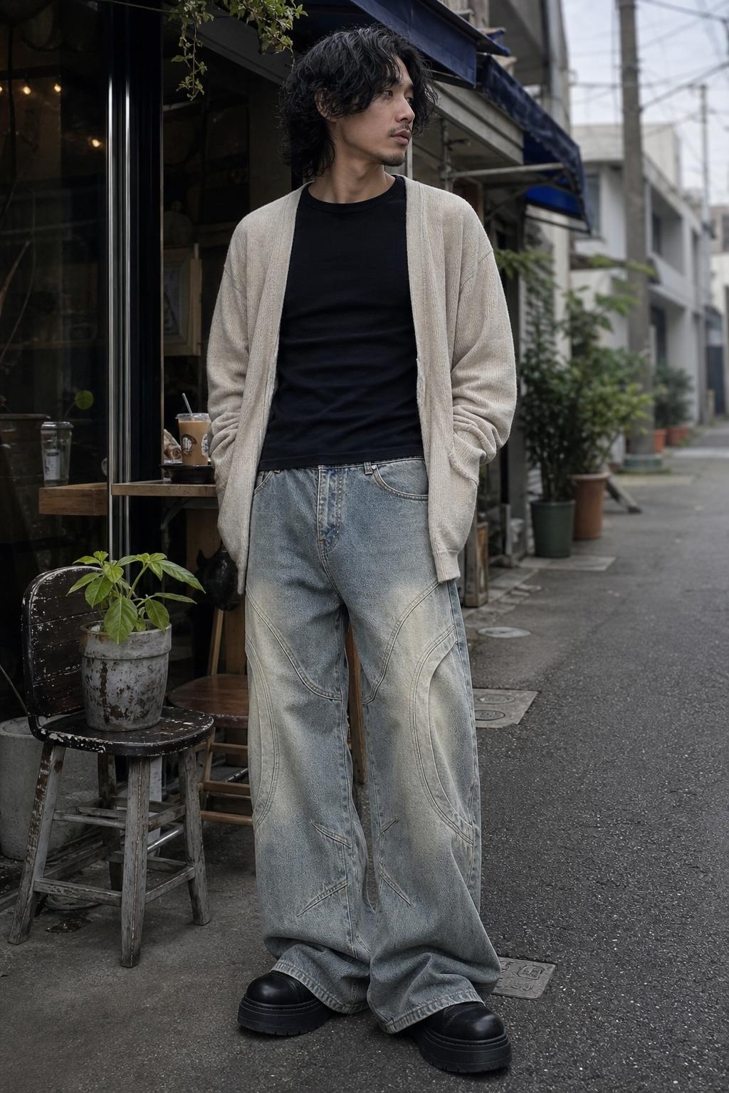 Wide-Leg Vintage Washed Jeans with Curved Stitching UGC showcase 2