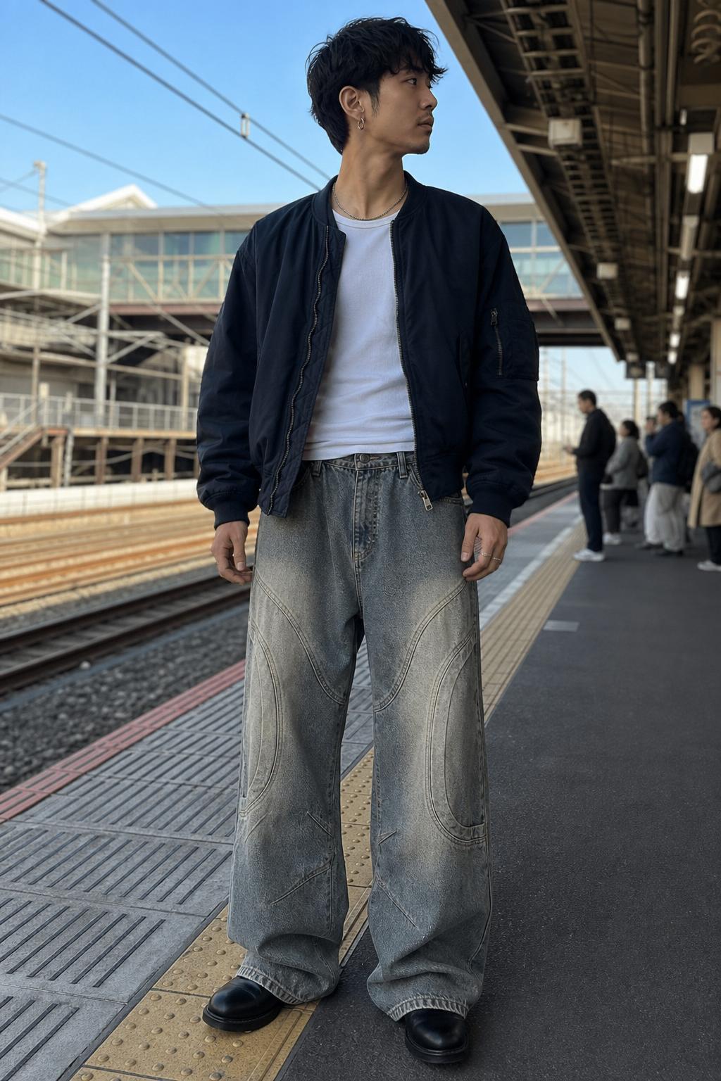 Wide-Leg Vintage Washed Jeans with Curved Stitching UGC showcase 5