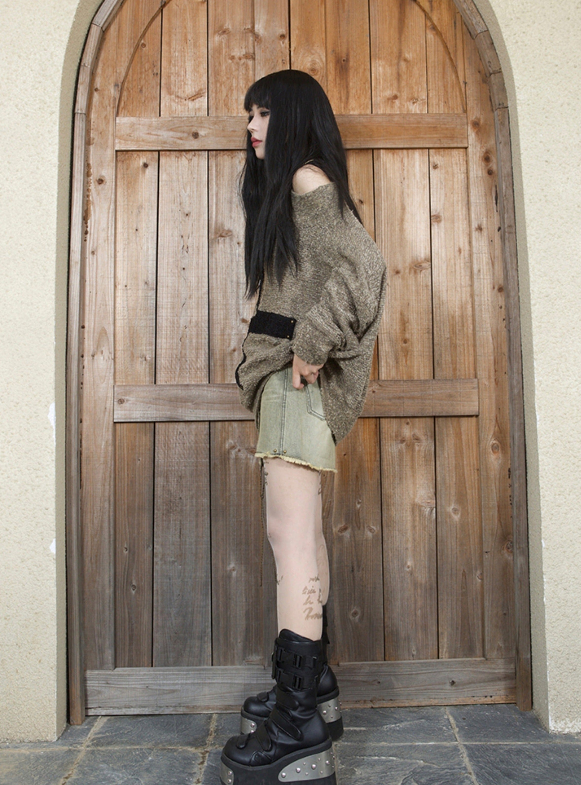 ARIADNAw Gothic Cross Oversized Sweater - Heathered Olive