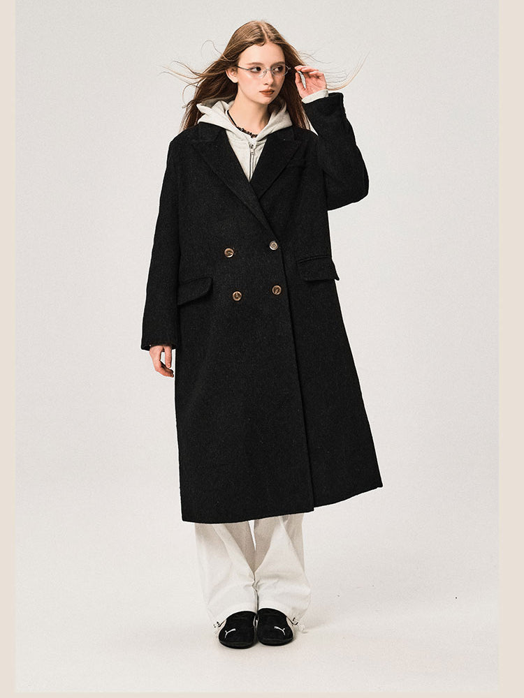 Manteau de laine d'épaule régulière de longueur