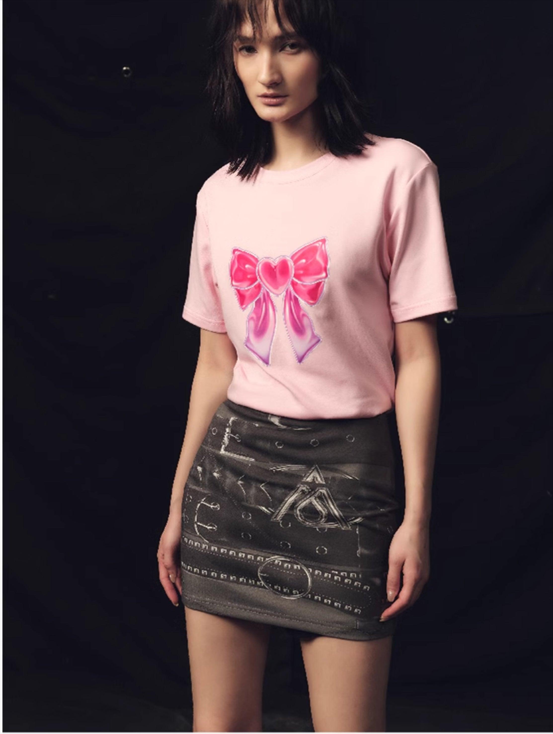 Playful Bow Graphic Tee - chiclara