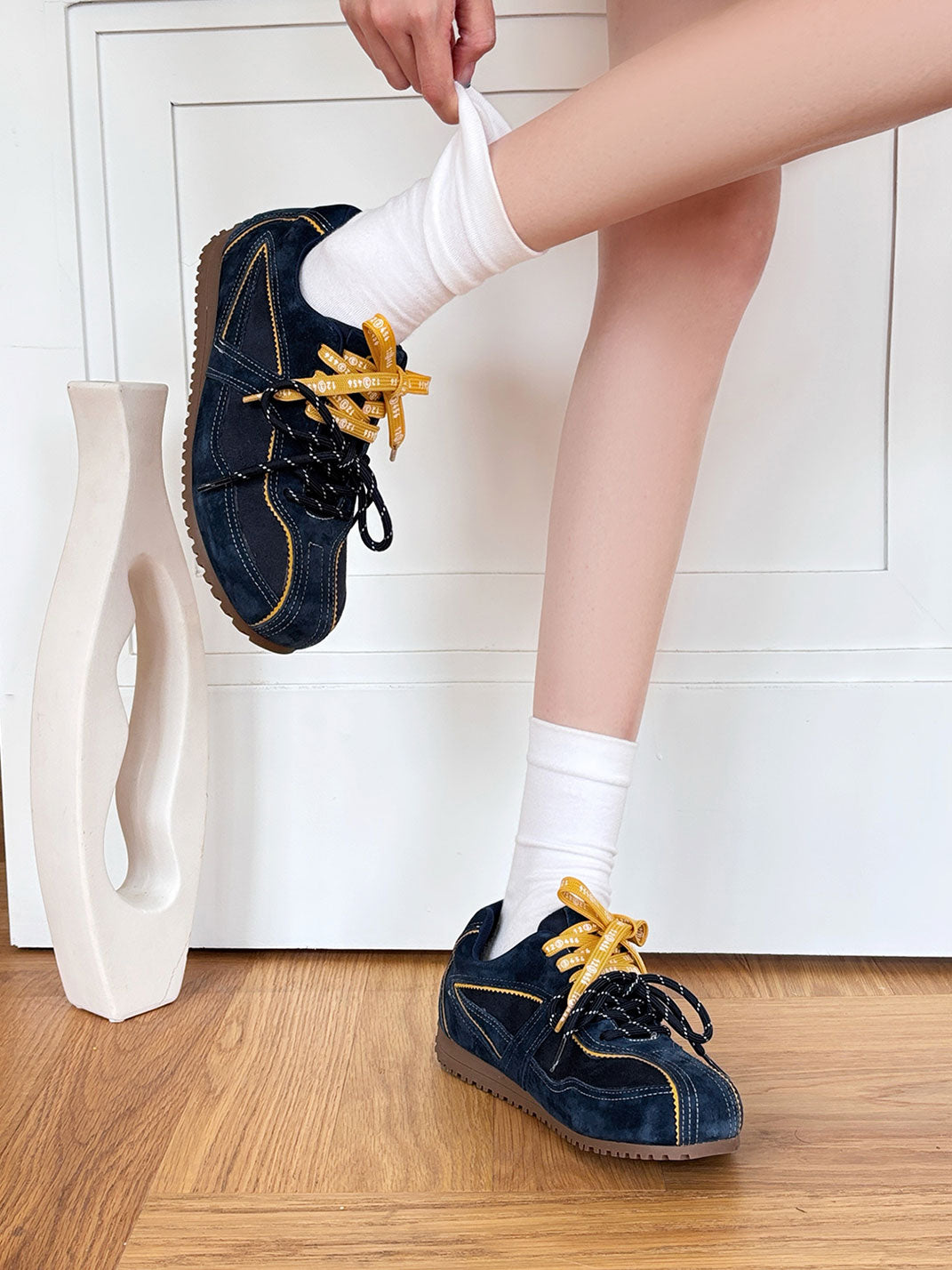 Contrast Suede Ribbon-Lace Retro Sneakers - View 3