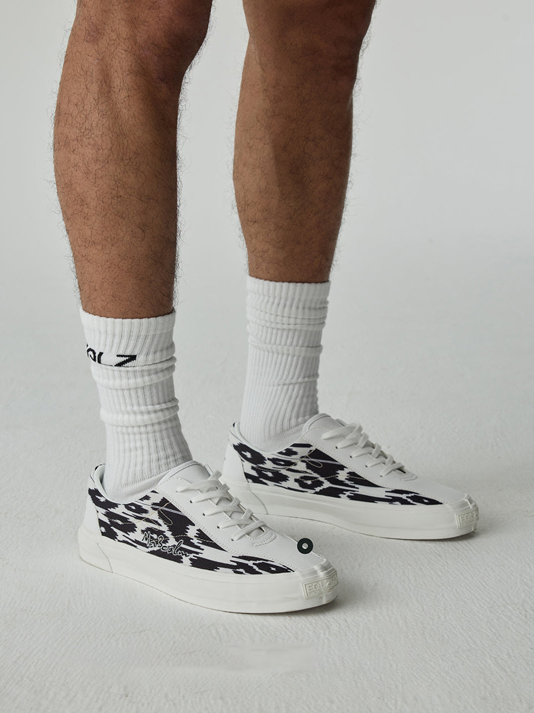Dreamers Ink-Print Canvas Skate Shoes - View 2