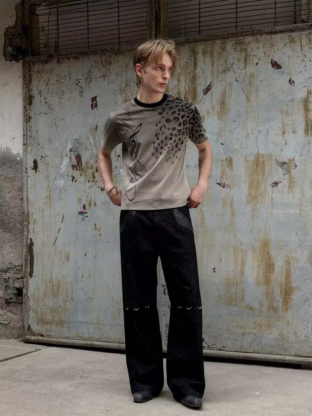 Leopard Note Glitter Cotton T-Shirt - View 7