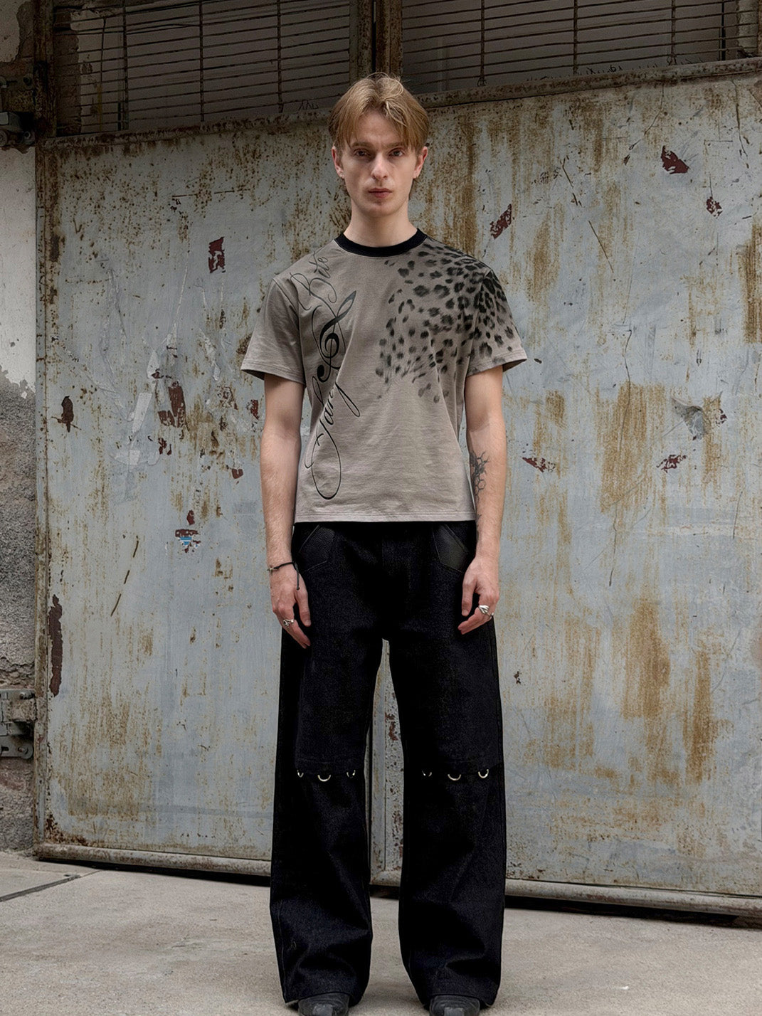 Leopard Note Glitter Cotton T-Shirt - View 8