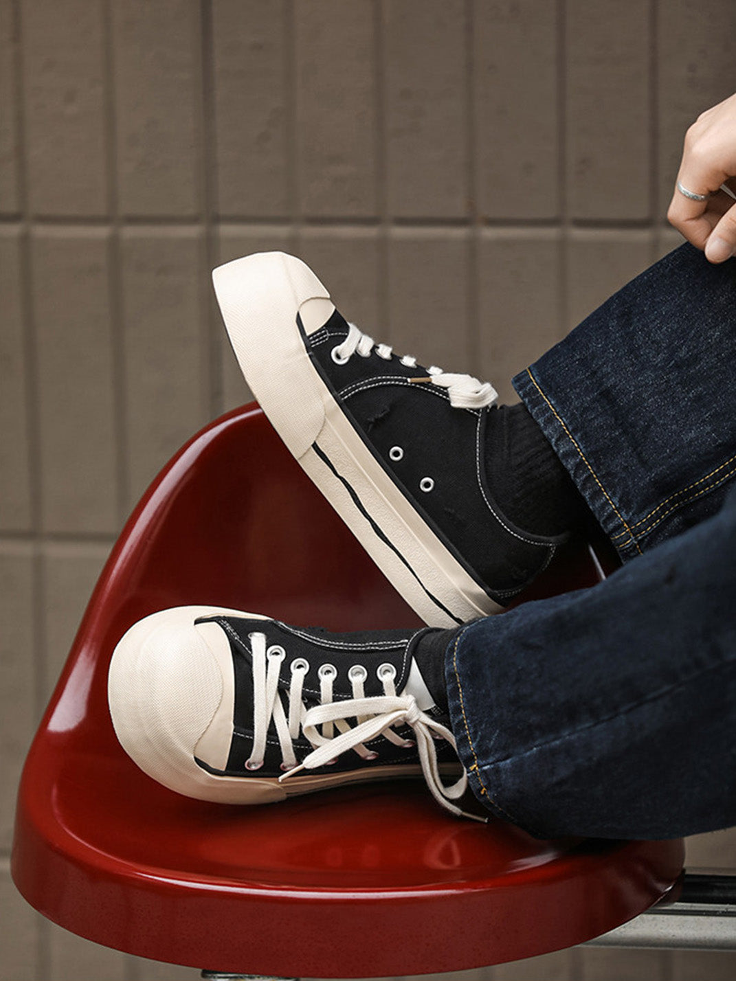 Asymmetric-Toe Platform Canvas Sneakers - View 3
