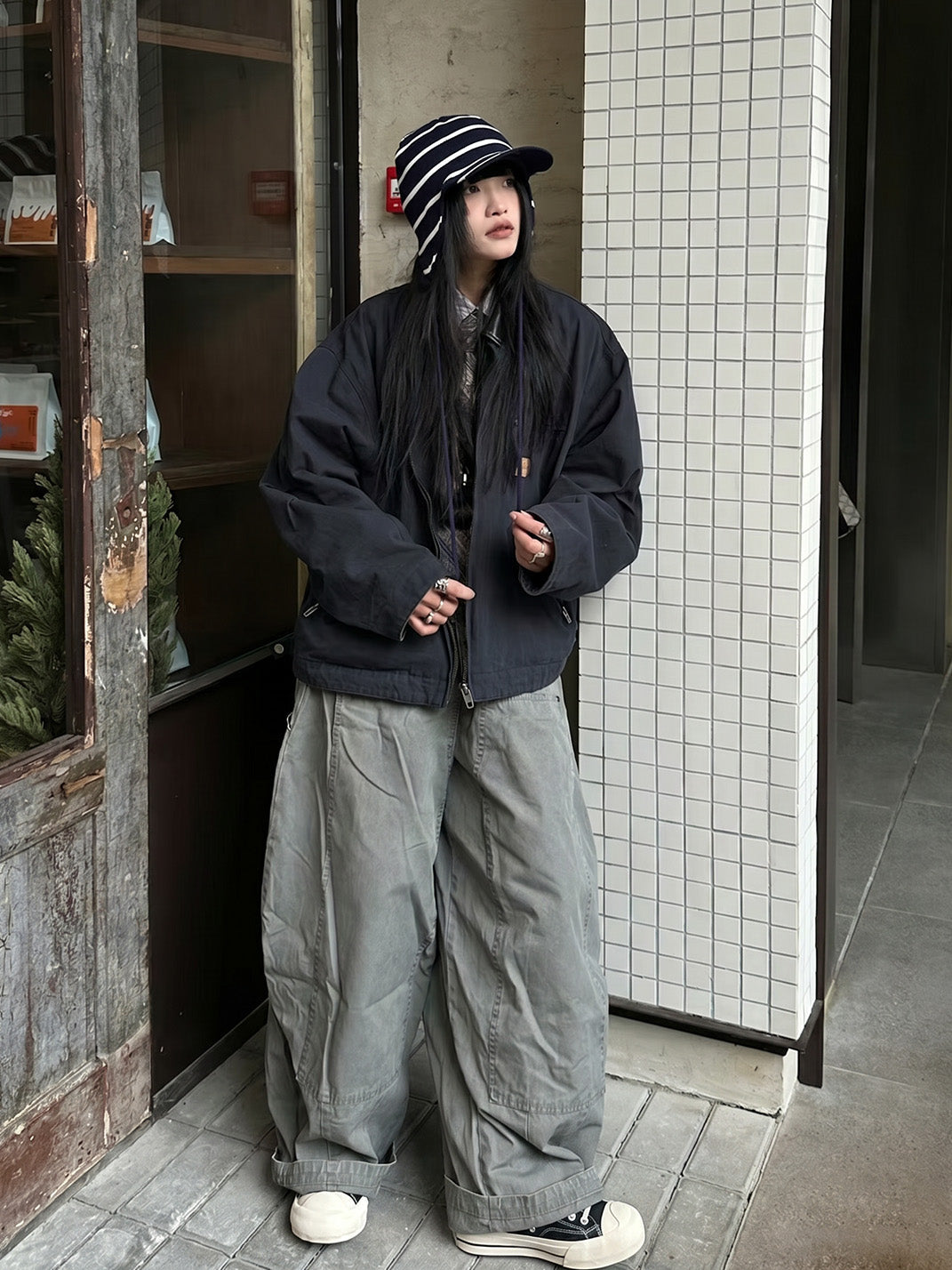Asymmetric-Toe Platform Canvas Sneakers - View 4