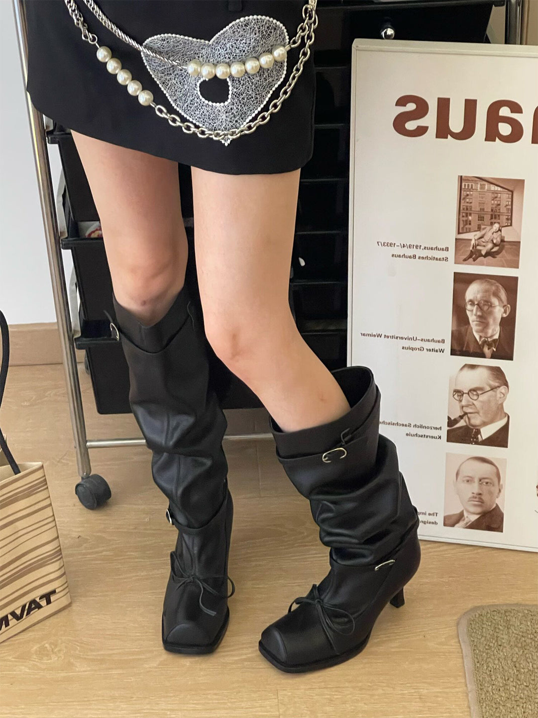 Square-Toe Bow Knee-High Leather Boots - View 4