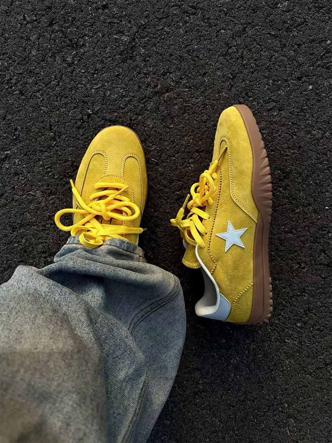 Star-Embroidered Yellow Suede Trainers - View 8