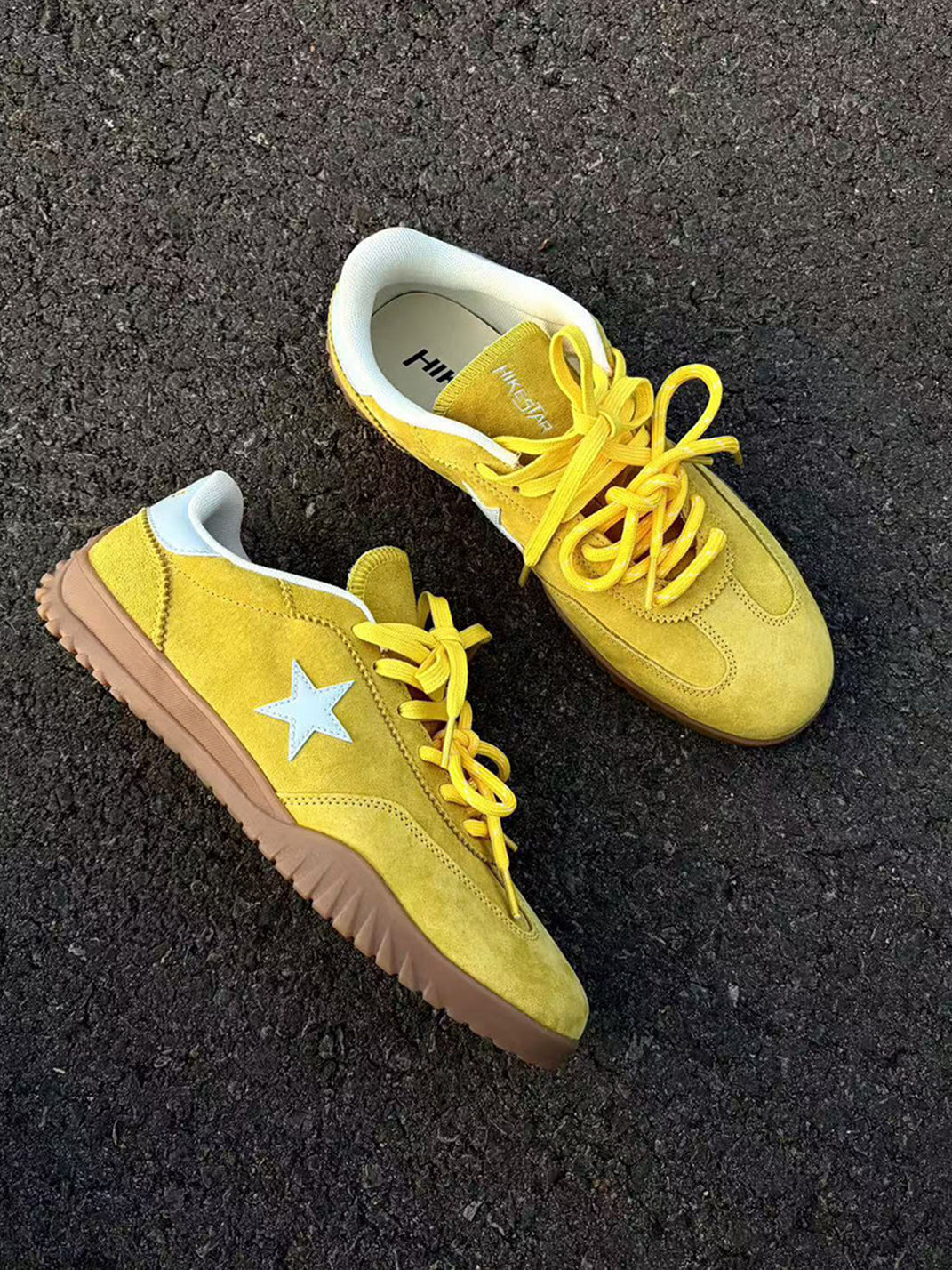 Star-Embroidered Yellow Suede Trainers - View 11