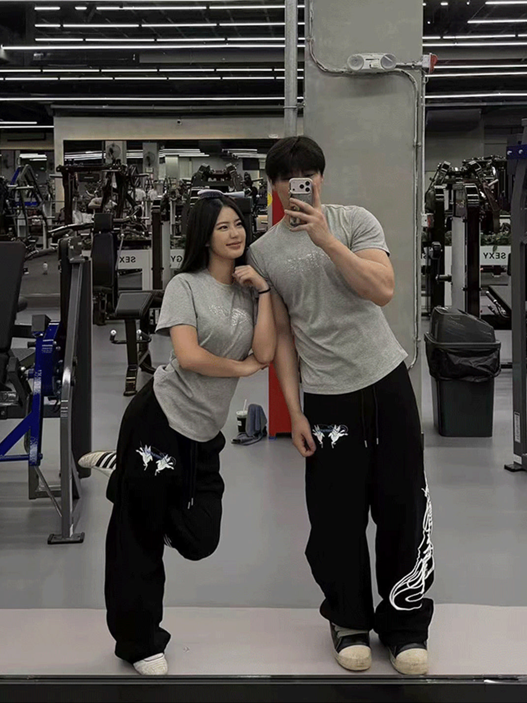 Raised-Graphic Wide-Leg Drawstring Sweatpants - View 3