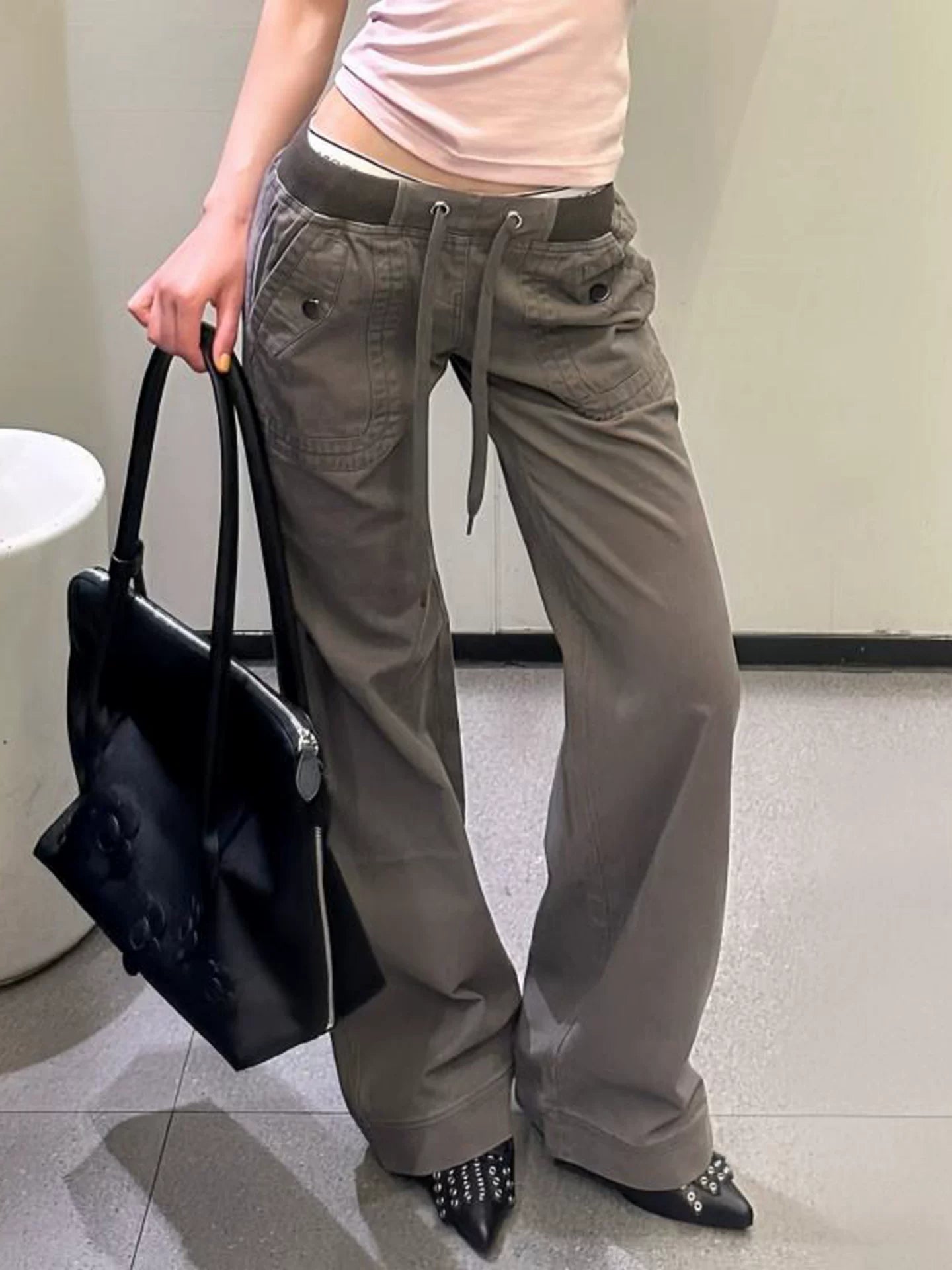 Low-Rise Cargo Wide-Leg Pants product view 3