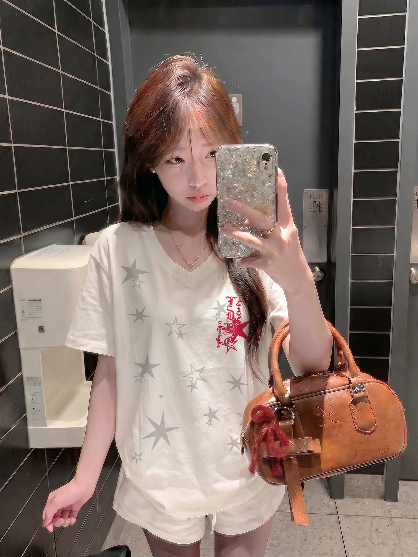 Star-Print V-Neck T-Shirt product view 4