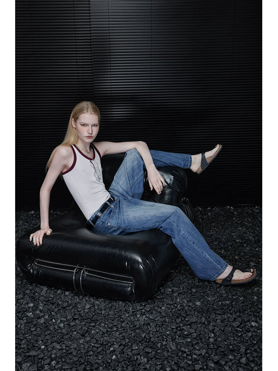 Vintage-Wash Barrel-Leg Jeans product view 4